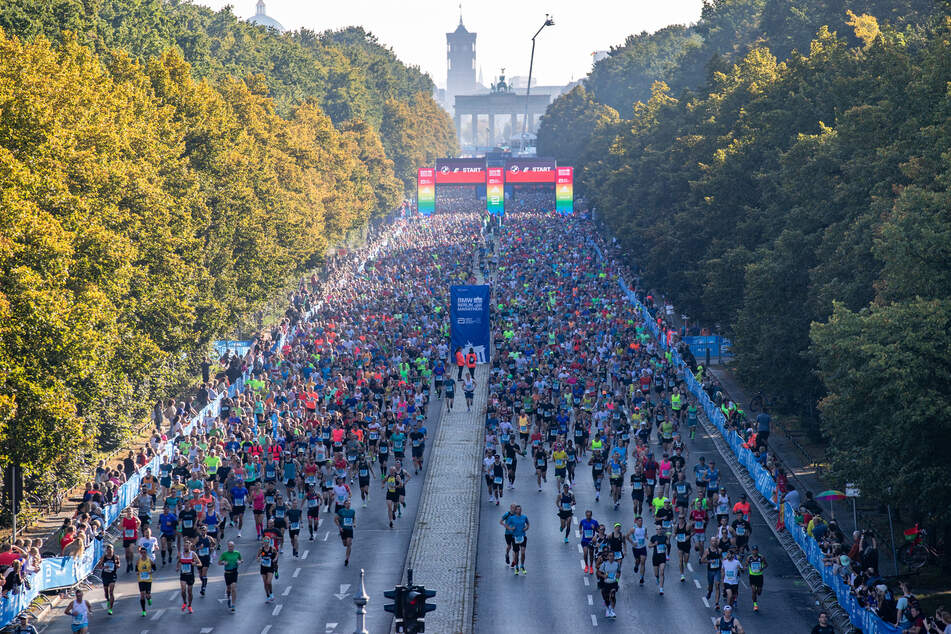 Der Berlin-Marathon 2021 sorgte wie gewohnt für eine volle Straße des 17. Juni.
