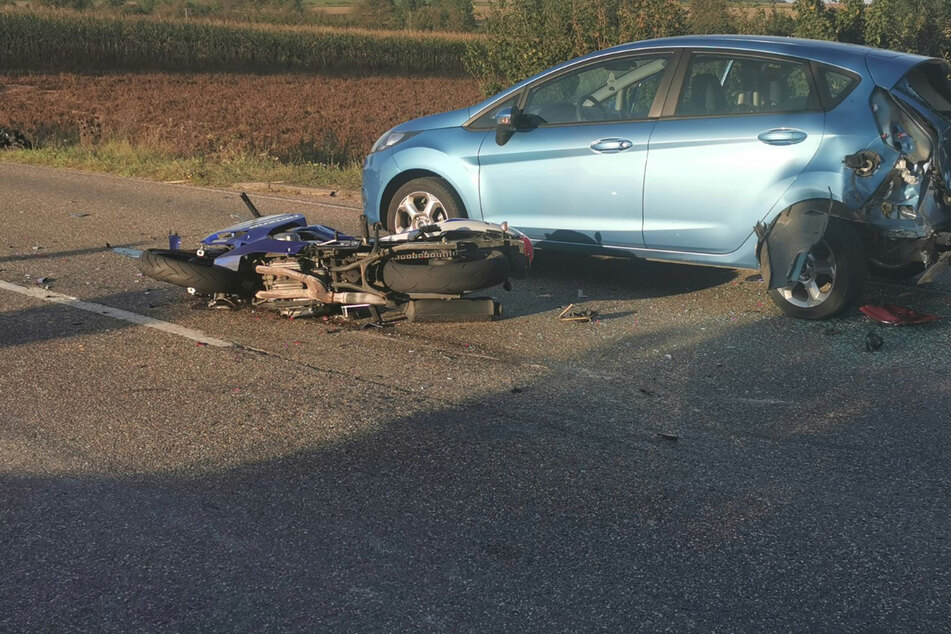 Der Gesamtschaden bei dem Unfall wurde auf 25.000 Euro geschätzt.