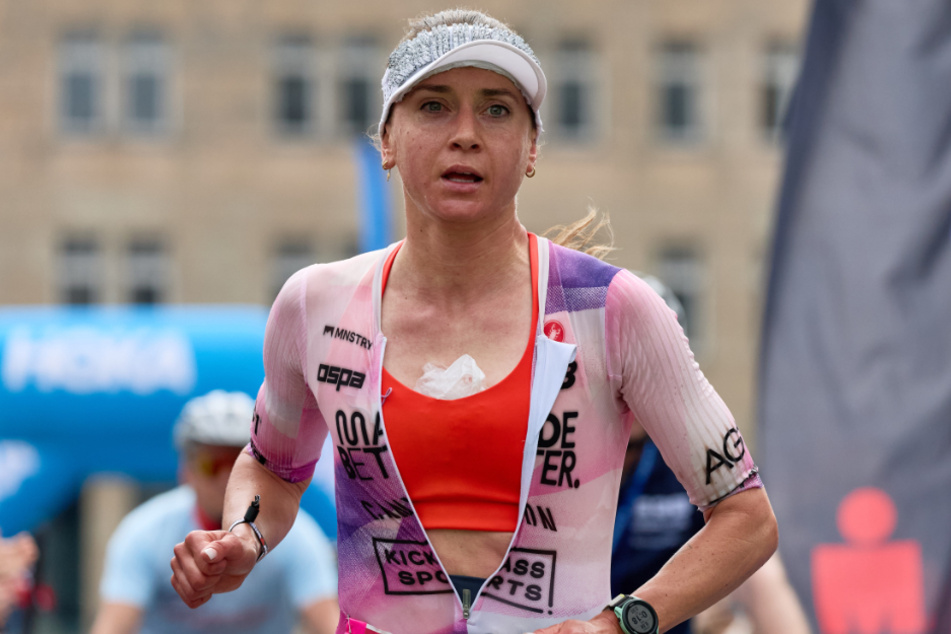 Laura Philipp (38) hat den Ironman in Hamburg für sich entschieden. Sie absolvierte das Rennen in 8:03:13 Stunden.