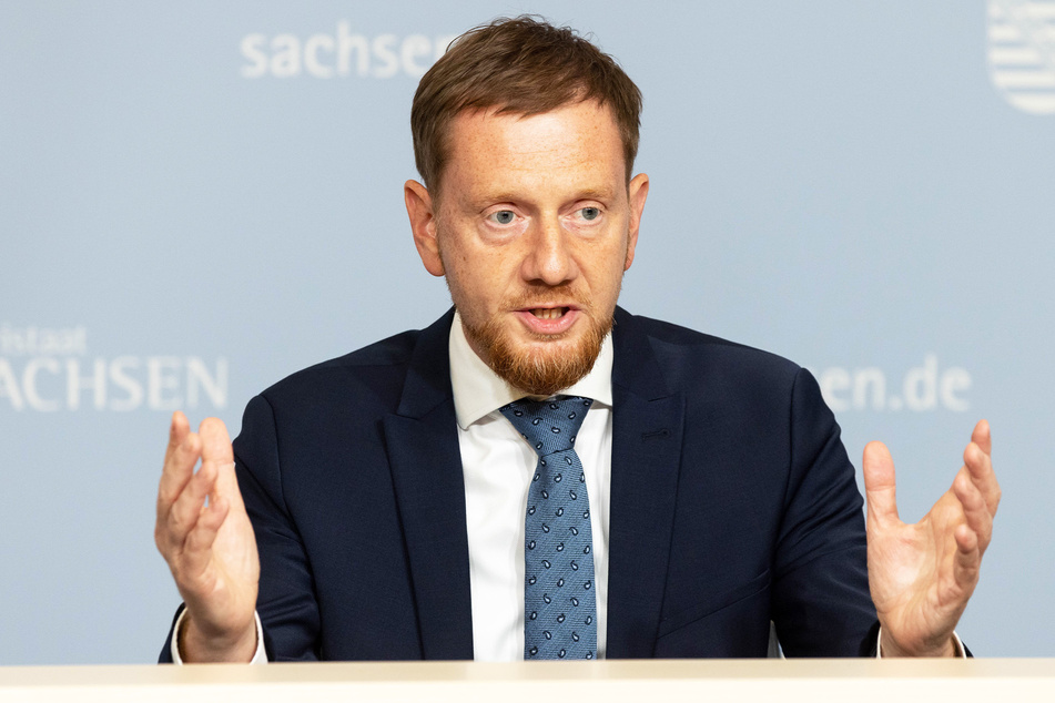 Ministerpräsident Michael Kretschmer (47, CDU) sorgt sich um die Stadtwerke des Freistaats.
