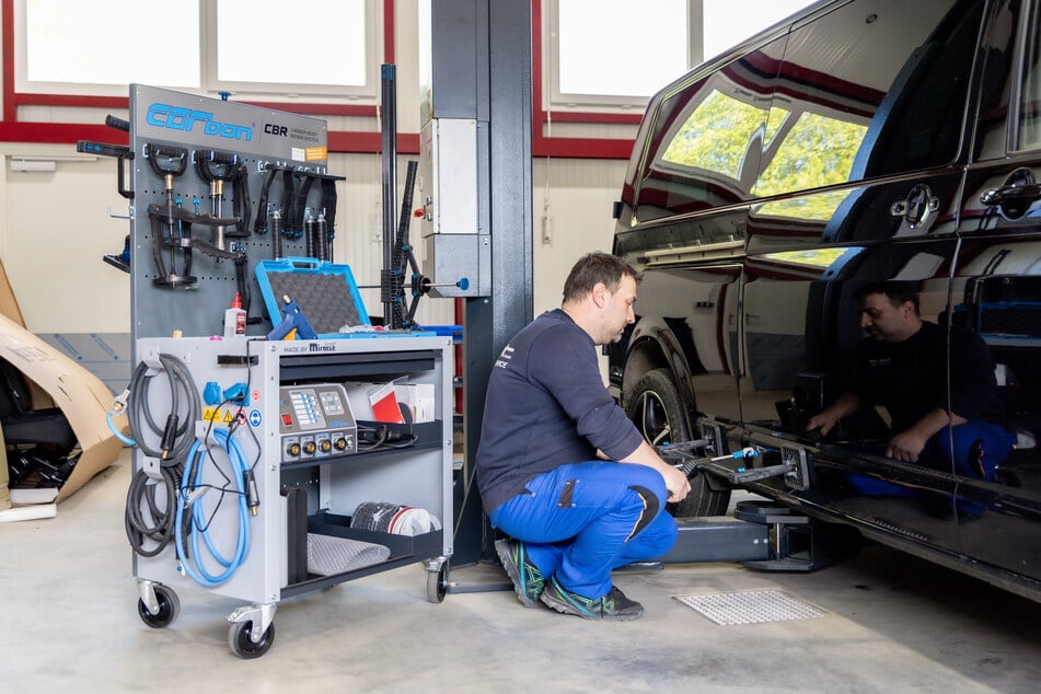 Moderne Fahrzeugtechnologien, innovative Materialien und anspruchsvolle Kundenerwartungen sorgen für abwechslungsreiche Projekte.