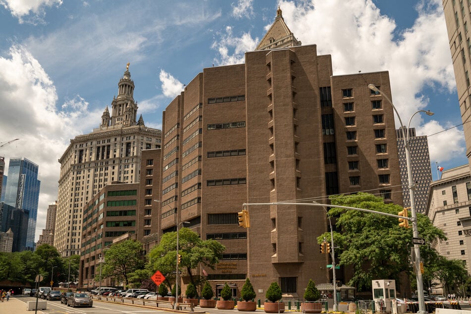 Jeffrey Epstein (†66) wurde 2019 tot in seiner Zelle im Metropolitan Correctional Center in New York aufgefunden. (Archivbild)
