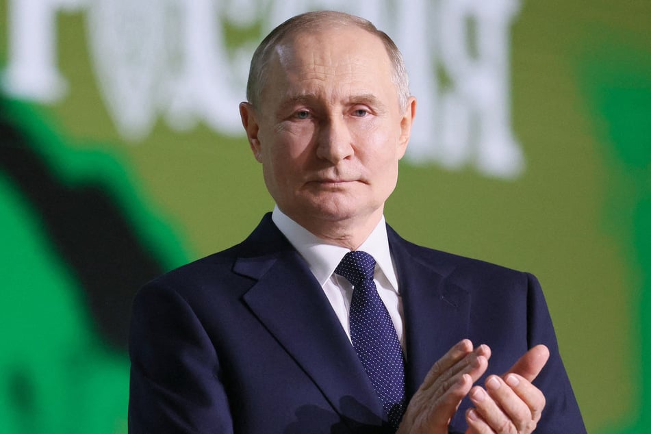 Russia's foreign affairs ministry has slammed reports claiming that Vladimir Putin had encouraged Iran to accept a "zero enrichment" nuclear agreement.