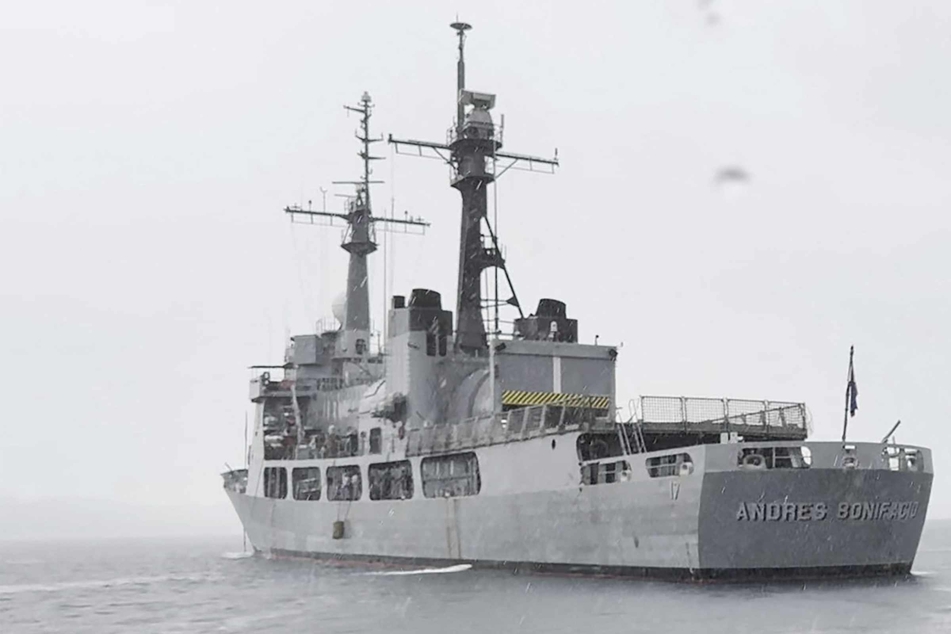 US to build Philippines boat repair facilities close to disputed South China Sea territory