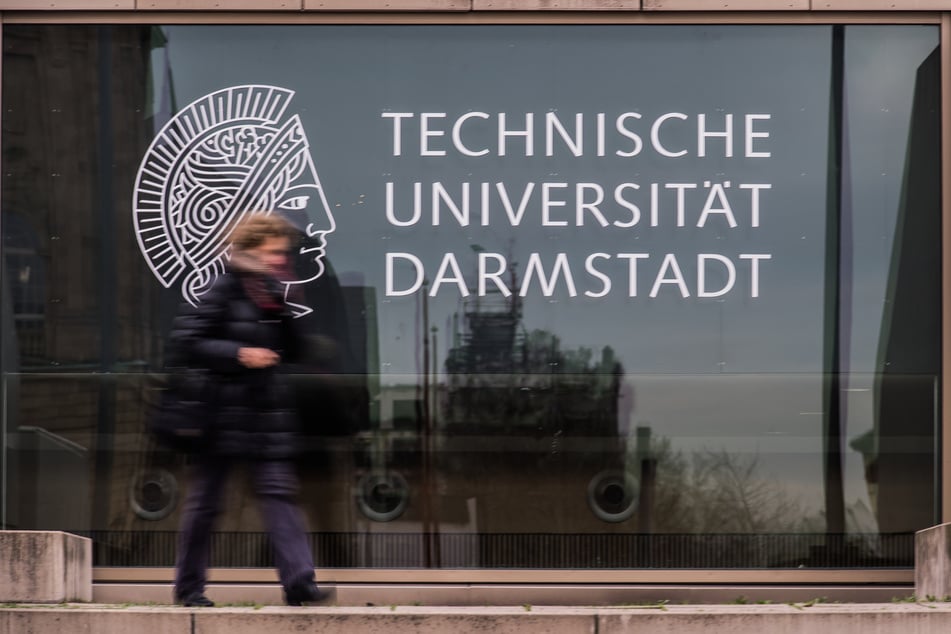 Nach den erschreckenden Forschungsergebnissen teilte die Technische Universität Darmstadt dem Smartwatch-Unternehmen die Sicherheitslücke mit - die Firma bestreitet jedoch die fehlende Sicherheit. (Archivfoto)