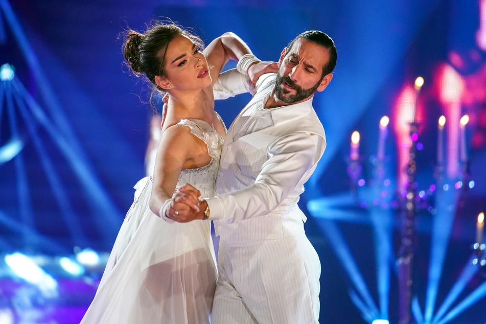 Lili Paul-Roncalli und Massimo Sinató räumten zuletzt die Höchstpunktzahl von 30 ab.