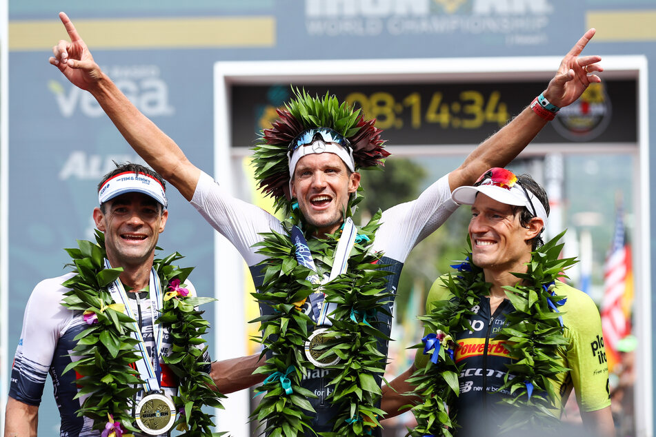 Jan Frodeno (41, m.) jubelt nach seinem letzten Ironman Hawaii-Triumph 2019.