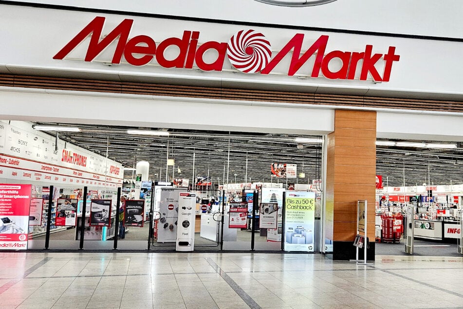 MediaMarkt Bremen (Waterfront) - AG-Weser-Straße 3.