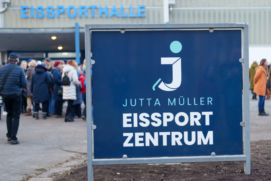 Chemnitz: Chemnitzer Eissportzentrum nach Trainer-Legende benannt