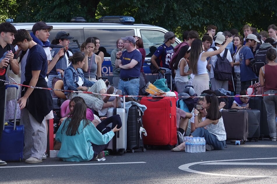 Gegen 21 Uhr sollen die Züge weiterfahren können.