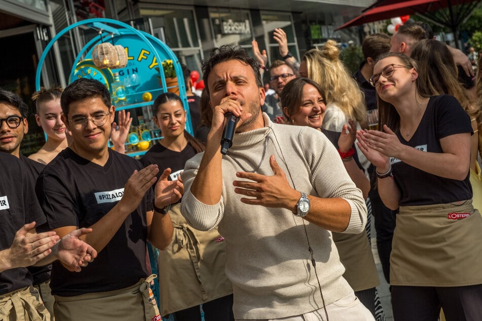 Armando Quattrone trat als Live-Act zur großen Party auf.