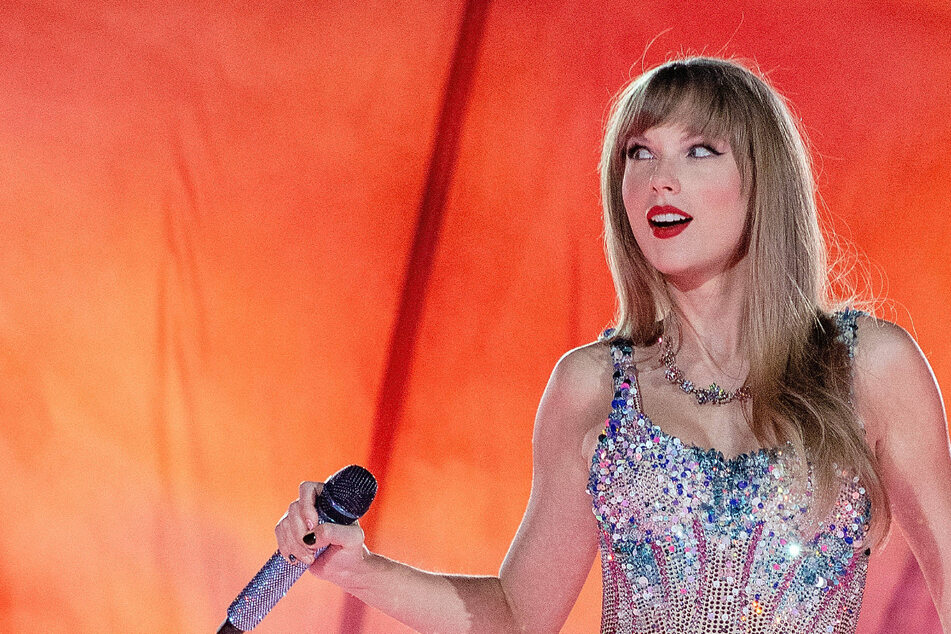 Taylor Swift switches up surprise song rules for The Eras Tour!