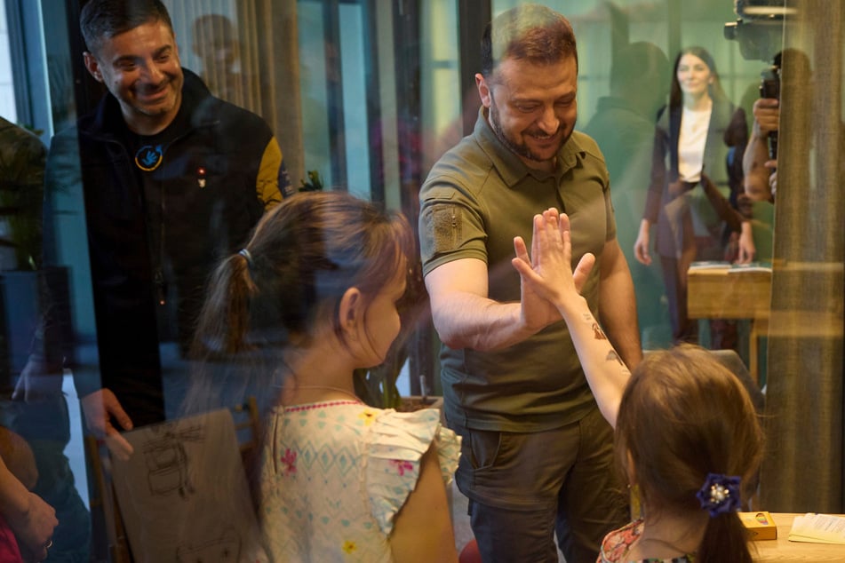 Ukraine-Krieg: EU verhängt Sanktionen wegen Kinder-Deportationen