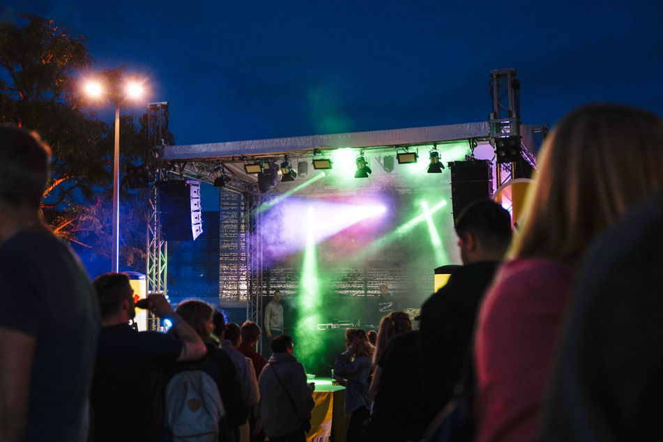 Beim Hafenfest gibt's eine musikalische Zeitreise und mega Party.