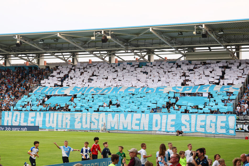 Stimmungsvoller Regionalauftakt: Die Fans des CFC freuten sich auf das Match gegen den Halleschen FC.