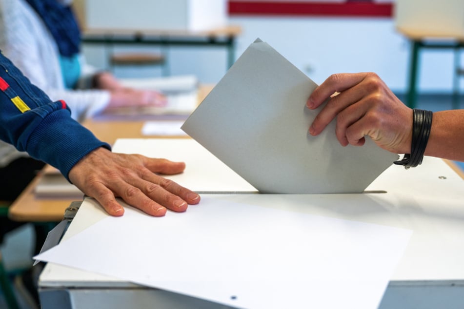 Im Februar findet die Bundestagswahl statt. Die Stadt Chemnitz sucht dafür Wahlhelfer. (Symbolbild)