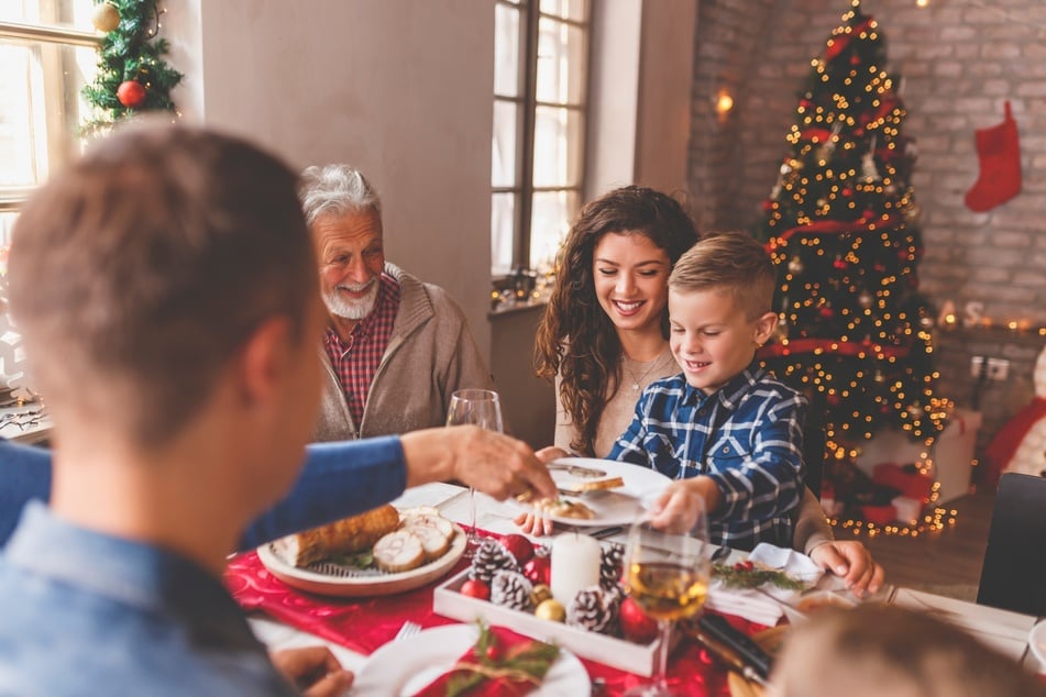 familienratgeber: Einfache Ideen für ein festliches Weihnachtsessen für Kinder & die ganze Familie