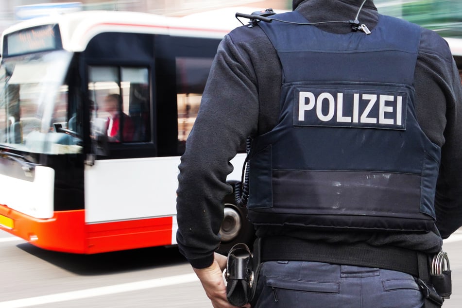 Zwei Männer gerieten in einem Linienbus in Frankfurt-Seckbach in Streit, doch die Auseinandersetzung eskalierte. (Symbolbild)
