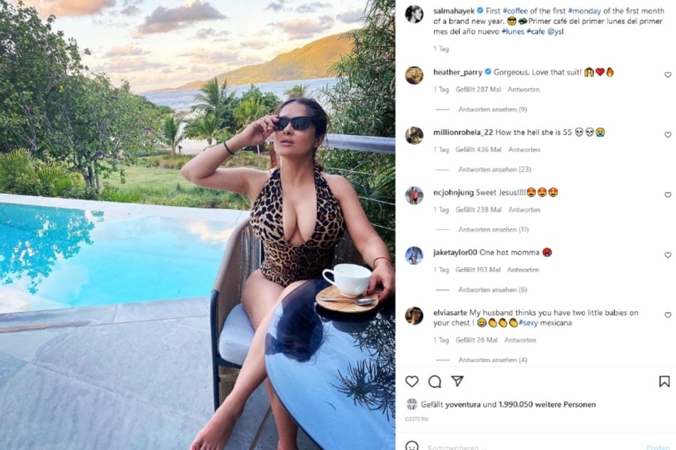 So sexy zeigt sich Schauspielerin Salma Hayek (55) zum Jahresbeginn auf Instagram.