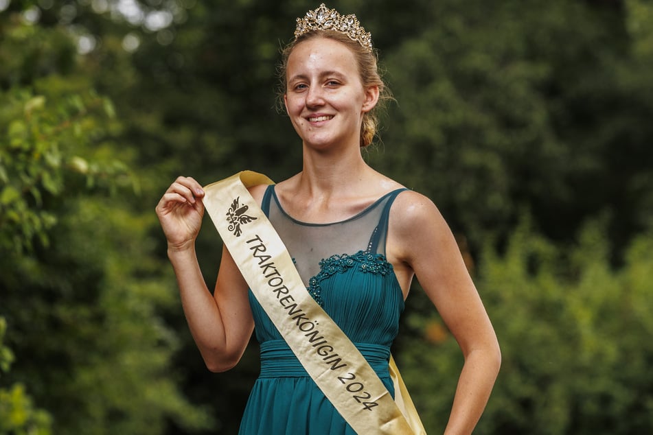 Noch regiert Lilly Keymer (23) als Traktorenkönigin Lilly I. An diesem Samstag wird ihre Nachfolgerin gewählt.