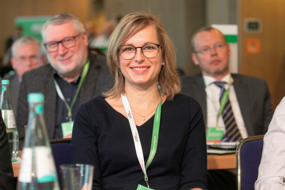 Könnte: Als neue Stellvertreterin von Landeschef Michael Kretschmer (48) wird die Bundestagsabgeordnete und Vorsitzende des Kreisverbands Nordsachen Christiane Schenderlein (42) gehandelt.
