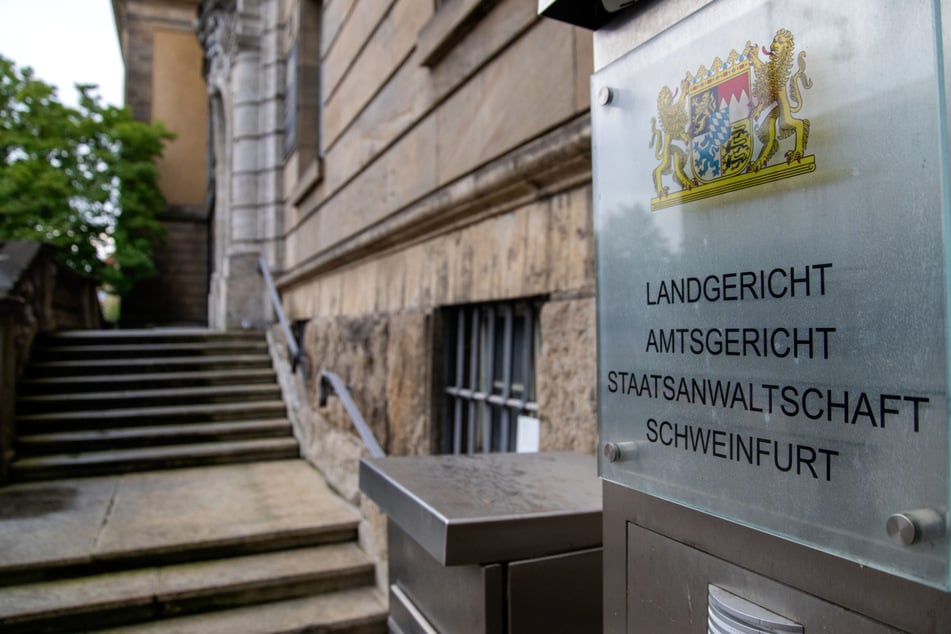 In einem ersten Urteil war der 56-Jährige in Schweinfurt zu drei Jahren Haft verurteilt worden.