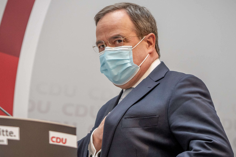 Am Mittwoch (10 Uhr) unterrichtet NRW-Ministerpräsident Armin Laschet (60, CDU) den Landtag über die Bund-Länder-Beschlüsse im Kampf gegen die Corona-Pandemie.