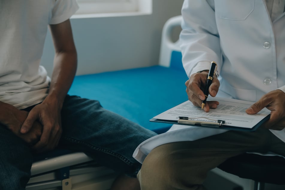 Dr. Timothy Girling nutzte routinemäßige Untersuchungen als Vorwand, um sexuelle Handlungen an seinen Patienten vorzunehmen. (Symbolfoto)