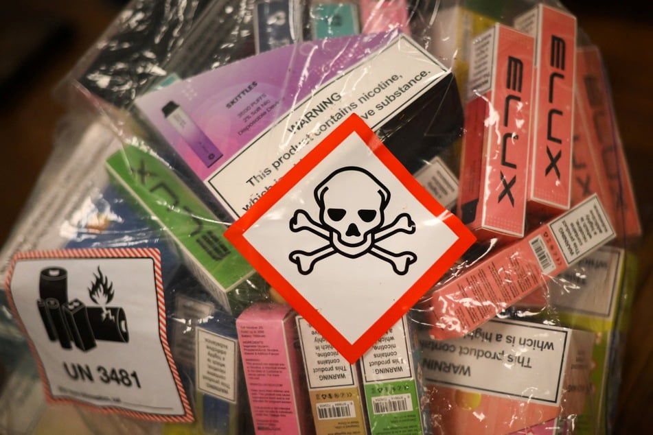 In Vapes sind oft schlechte Lithium-Batterien verbaut, die Feuer fangen oder sogar explodieren. (Symbolfoto)