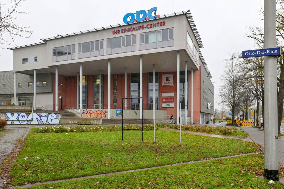Seit dem Unfall im Februar ist das Otto-Dix-Center an der Reicker Straße verwaist.