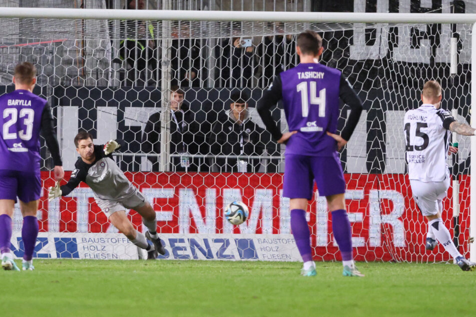 In der 31. Minute kassierte der FC Erzegbirge Aue das Gegentor durch einen Elfmeter von Alexander Mühling.