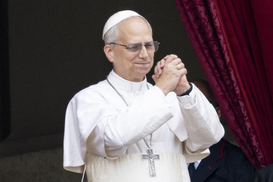 Papst-Wahl: Leo XIV. mahnt: "Nie wieder Krieg!"