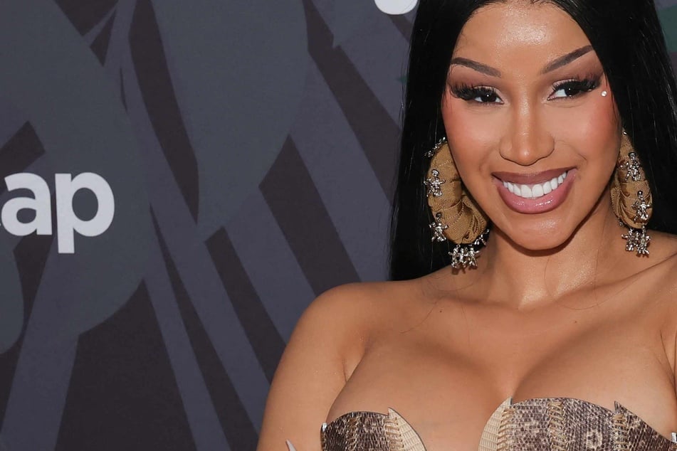 Cardi B reveals her baby girl's face to the world: "It is you Miss Blossom Belles"