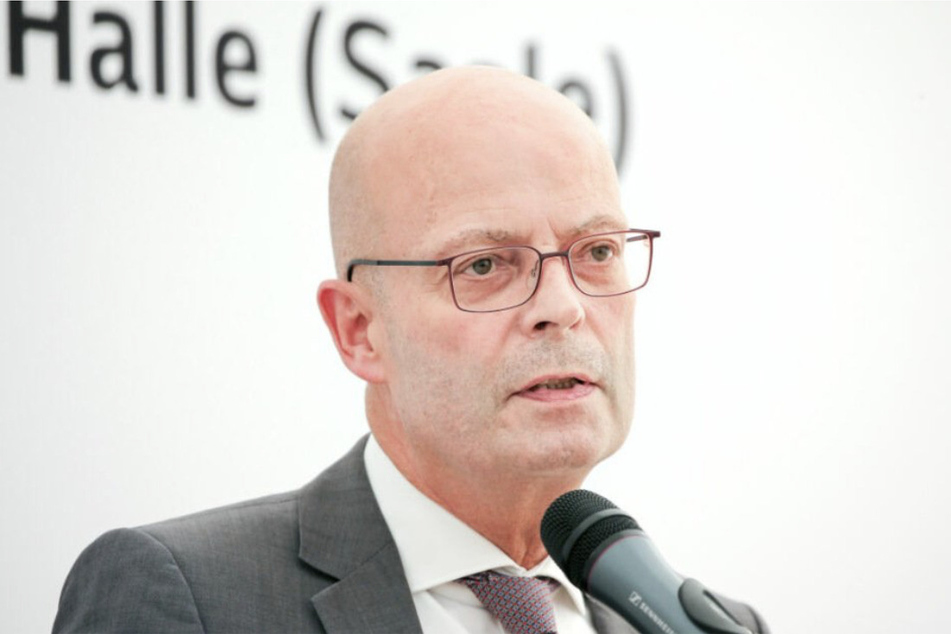 Laut Halles OB Bernd Wiegand wurden 15 Corona-Patienten aus Sachsen in Kliniken in Halle aufgenommen.