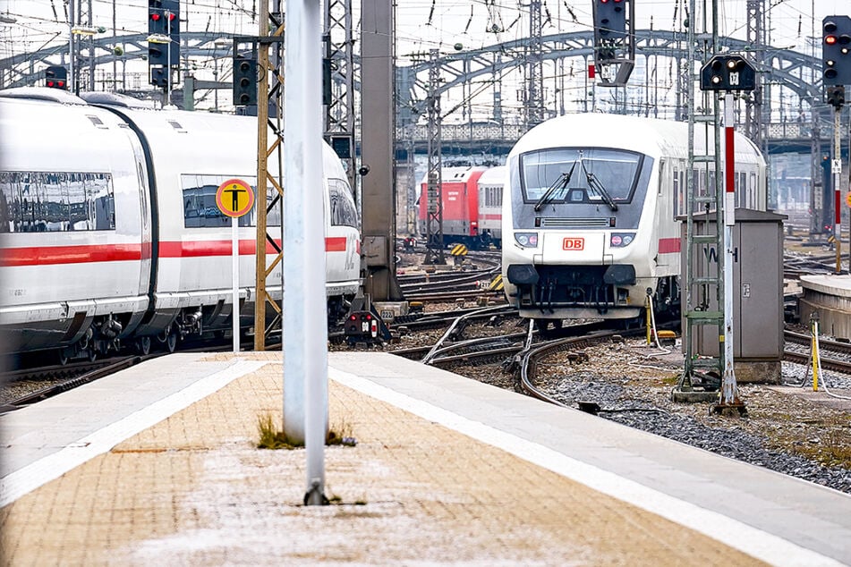 Das Team der Deutschen Bahn freut sich auf neue Kollegen und Kolleginnen.