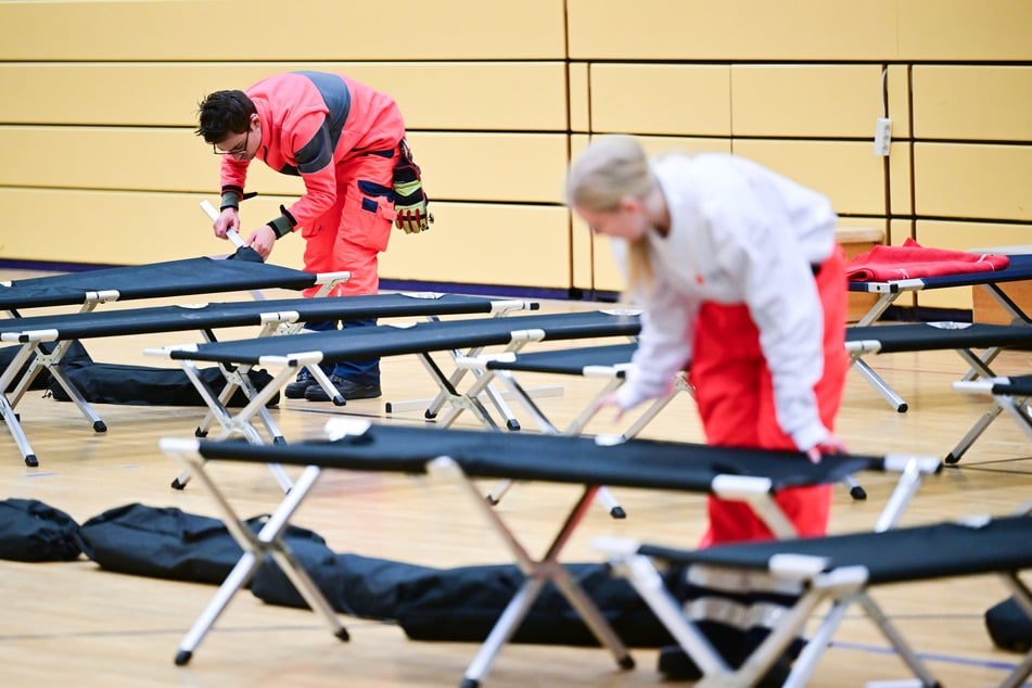 Für frierende Menschen stehen Notunterkünfte bereit.