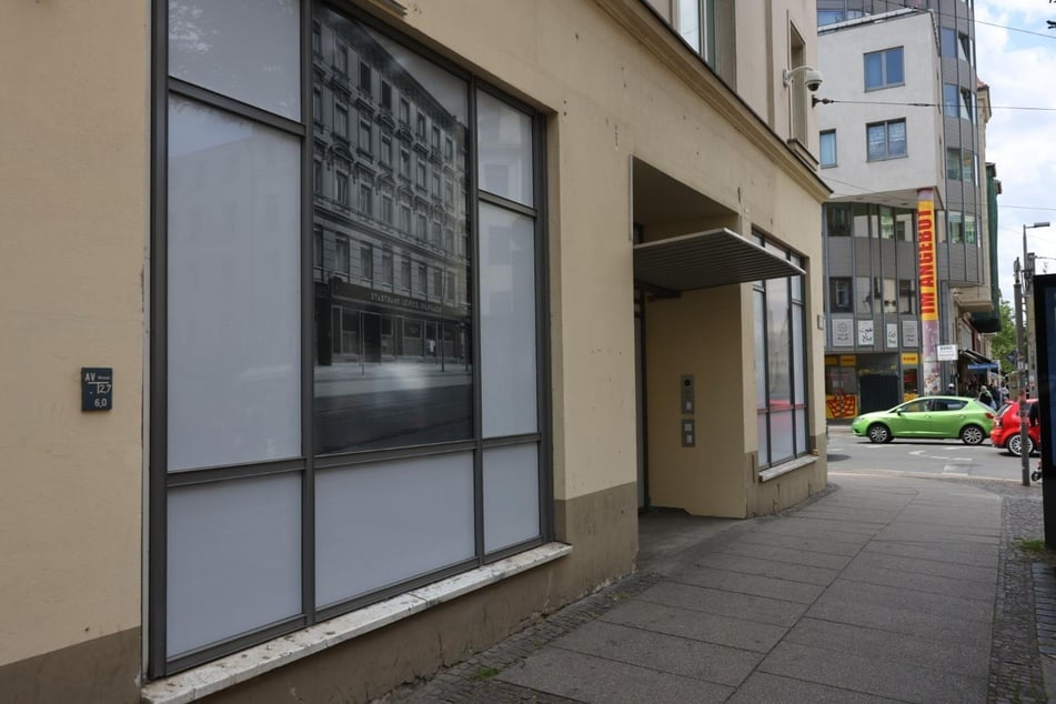 In dem unscheinbaren Gebäude sollen künftig drei Bürgerpolizisten arbeiten.