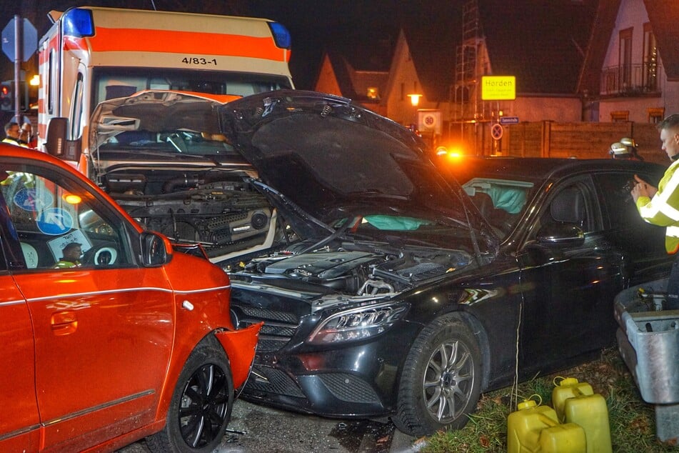 Beim Unfall waren drei Autos beteiligt.