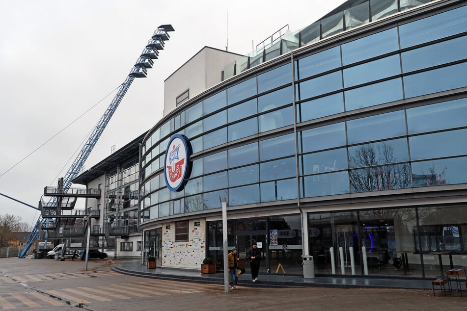 Tatort Ostseestadion: Aus einem Tresor der dortigen Hansa-Geschäftsstelle stahl ein Mitarbeiter über 100.000 Euro.