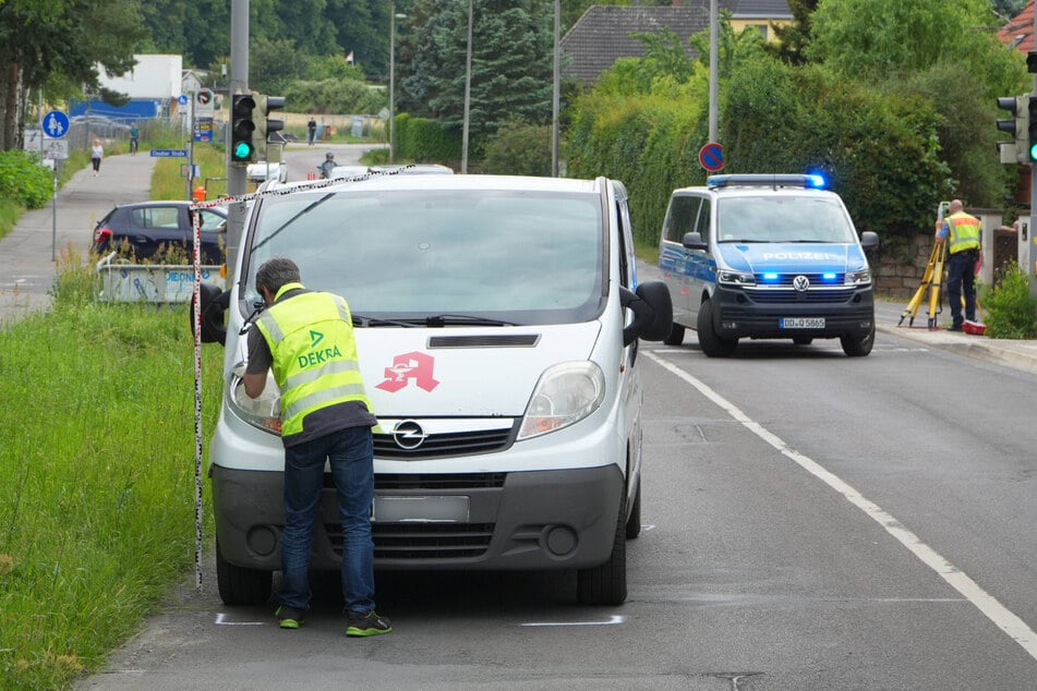 Ein Transporter verletzte am Mittwoch in Leipzig zwei Fußgänger.