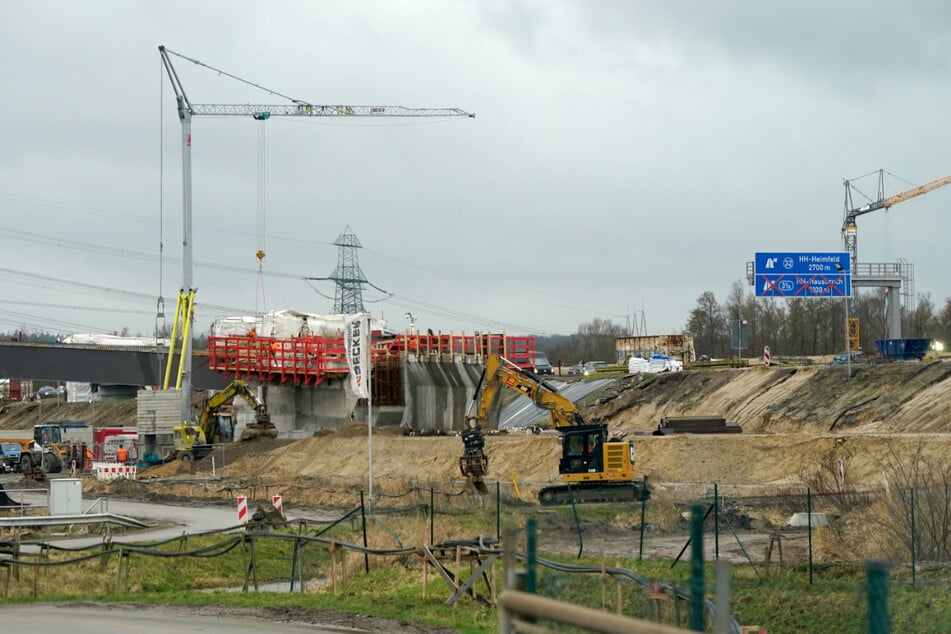 Aufgrund von Bauarbeiten wird die A7 samt Elbtunnel über das Wochenende gesperrt.