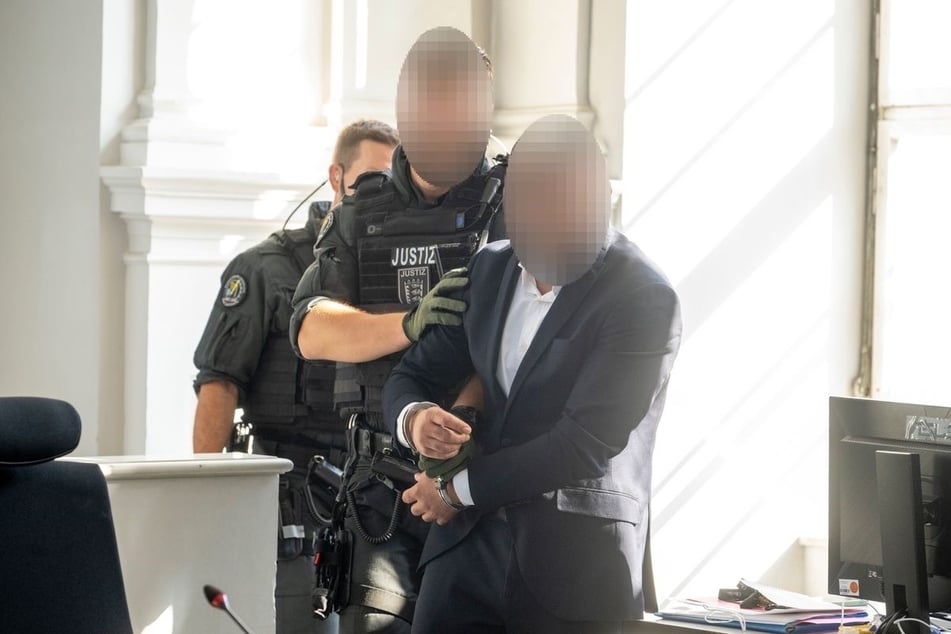 Die Staatsanwaltschaft vermutet Eifersucht als Motiv für die Tat. Nun beginnt der Mordprozess.
