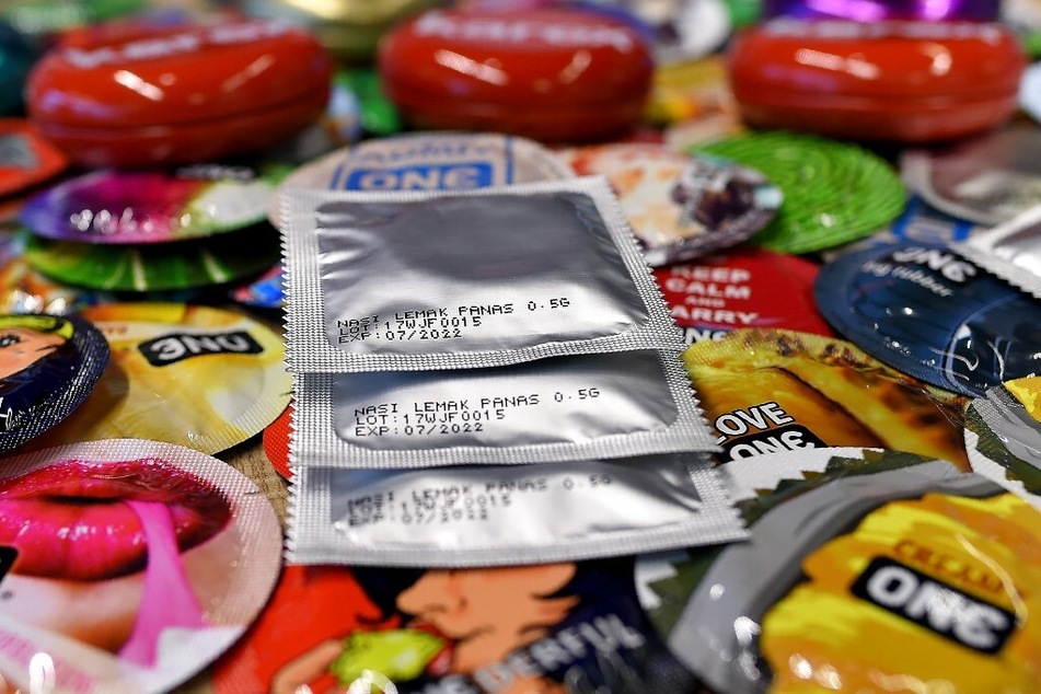 Die Kondom-Marke "Billy Boy" sieht das Engagement als "wichtige Botschaft [...] um für das Thema Verhütung sensibilisieren".
