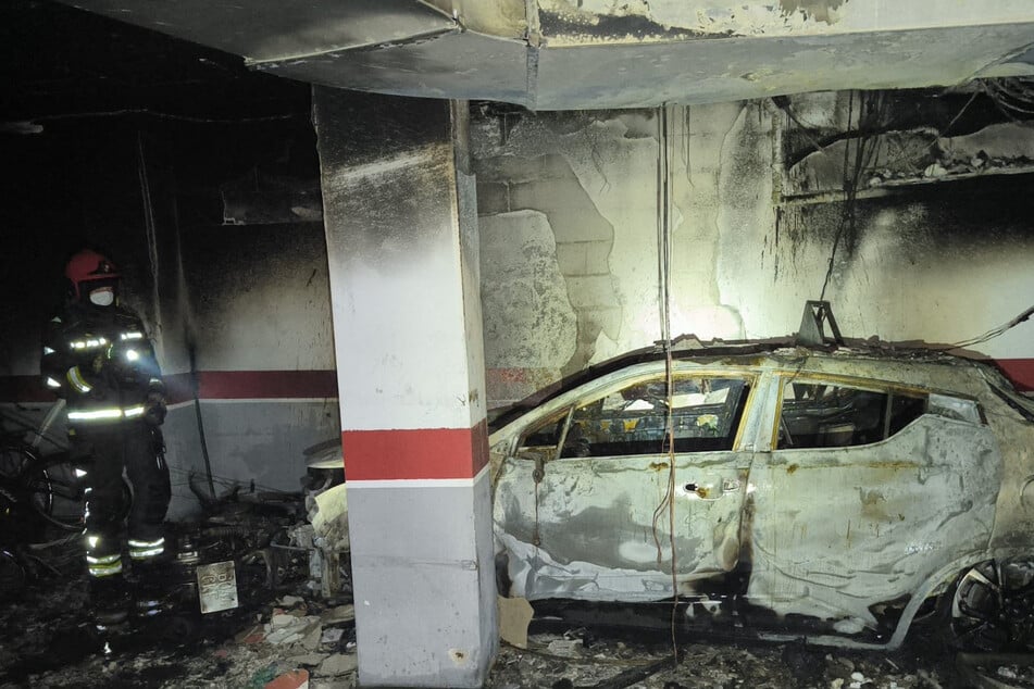 Brandanschlag in Wohnhaus: Polizei befürchtet Rückkehr des Täters