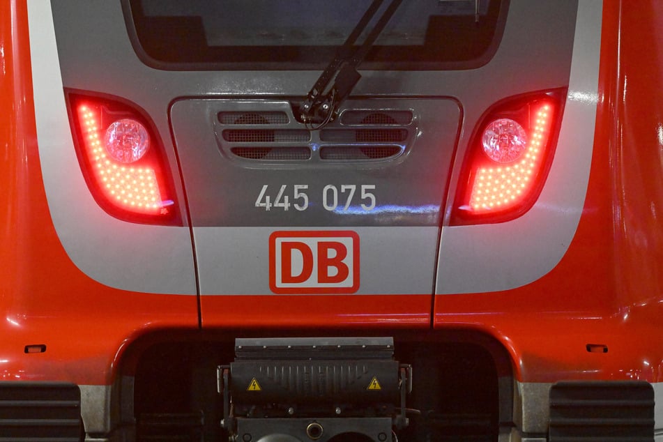 Zwischen Regensburg und Schwandorf fahren erstmal keine Züge mehr. (Symbolbild)