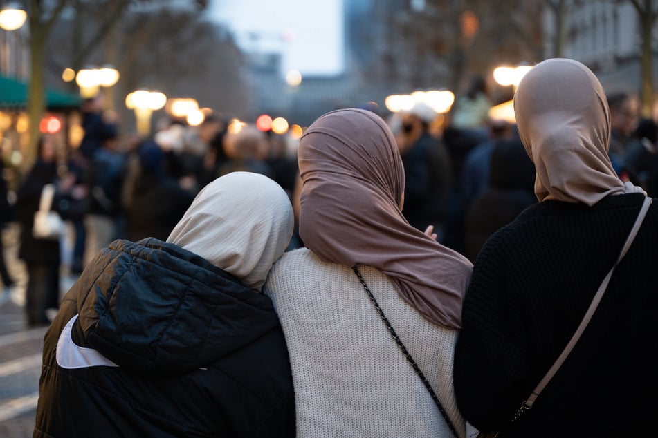 In Mannheim steht ein Verein in der Kritik, weil er für ein Seminar für junge Frauen warb.