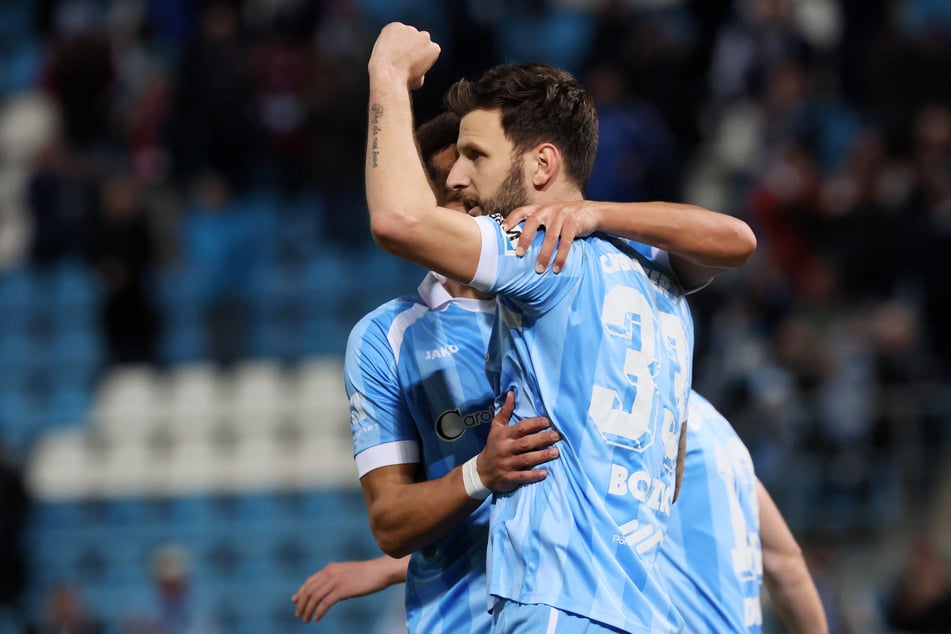 Mit seinem Viererpack beim 5:1-Heimsieg der Chemnitzer in der Regionalliga Nordost gegen den SV Babelsberg 03 erhöhte Top-Torjäger Dejan Bozic (33) sein Konto auf 13 Treffer.