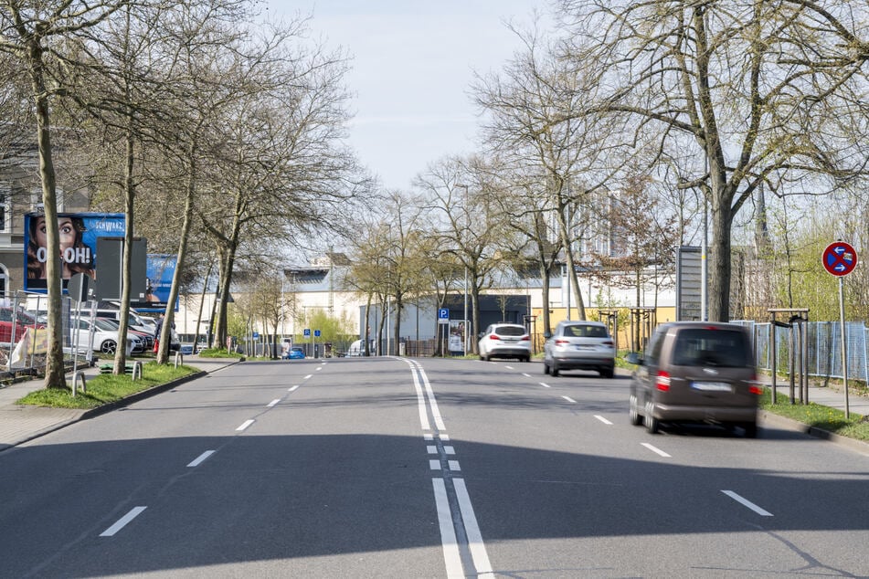 Blick auf die Dresdner Straße zwischen Thomas-Mann-Platz und Dresdner Platz: Wann wird der Bereich sicherer?