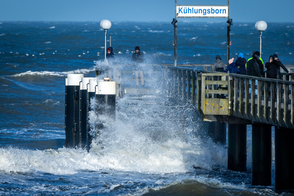 Nach Nordsee-Hochwasser: Auch Sturmflut an der Ostsee!