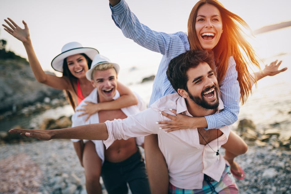 Es gibt jede Menge lustige Reise- und Urlaubswitze.